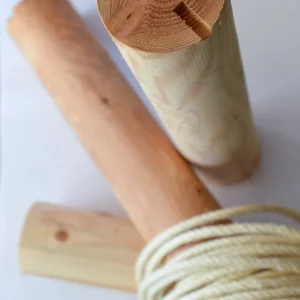Vollholzstamm und Sisalseil für Kratzbaum von MinouTierliebe®